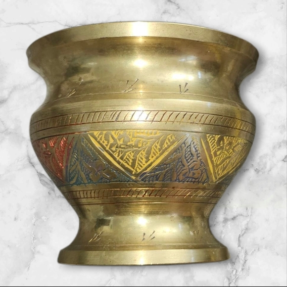 Small Brass Vase - Picture 2 of 4